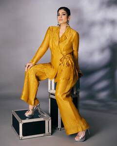 Raveena Tandon : 'मस्त मस्त गर्ल' रवीना टंडनचा क्लासी लूक; फोटो पाहाचं!