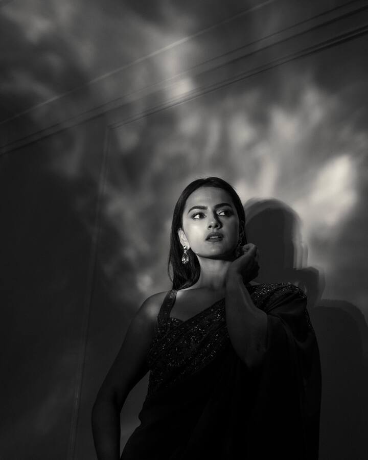 తొమ్మిదేళ్ల సినీ ప్ర‌యాణంలో తెలుగు, క‌న్న‌డం, హిందీ, త‌మిళ భాష‌ల్లో క‌లిపి 25కిపైగా సినిమాలు చేసింది.