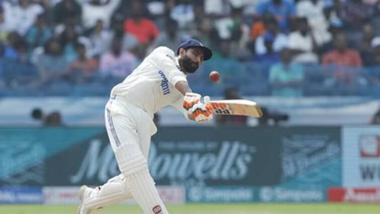 Ravindra Jadeja Scored Fourth Century Of His Test Career Joined Kapil Dev & Ravi Ashwin IND vs ENG IND vs ENG: राजकोट में रवीन्द्र जडेजा ने किया बड़ा कारनामा, कपिल देव और रवि अश्विन के खास क्लब में बनाई जगह