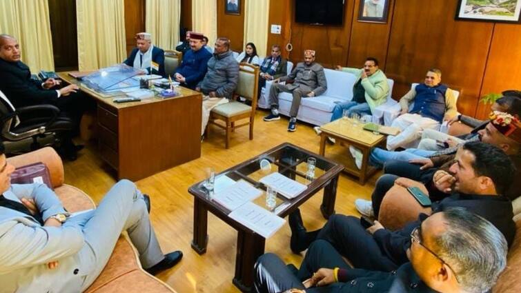 BJP's strategy to push Sukhvinder singh Sukhu government on backfoot Himachal Budget Session ann Himachal Budget Session: बीजेपी की सुक्खू सरकार को 'बैकफुट' पर धकलेने के तैयारी, सुबह 10 बजे फिर बनाएंगे रणनीति
