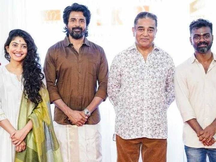அதை தொடர்ந்து ராஜ்குமார் பெரியசாமி இயக்கத்தில் கமல்ஹாசன் தயாரிக்கும் SK21 படத்தில் நடித்து வருகிறார்.