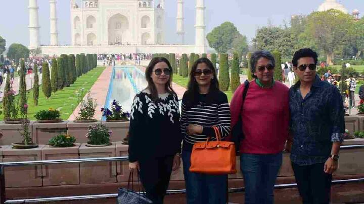 Sachin Tendulkar Visited Taj Mahal With Wife Anjali : क्रिकेटचा देवही म्हणतो, वाह ताज!