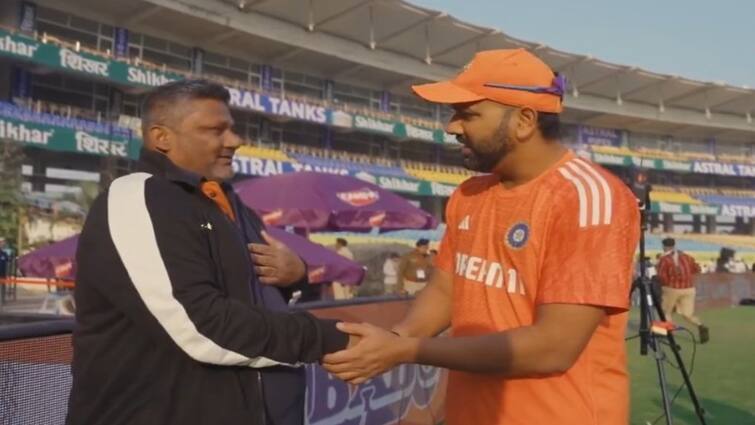 नौशाद खान ने कहा: बेटा आपके हाथ में है, तो रोहित शर्मा ने ये जवाब देकर जीता दिल