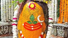 Basant Panchami: সরস্বতীবেশে সাজলেন মহাকাল, উজ্জয়িনীর মন্দিরে বসন্ত উৎসব পালন