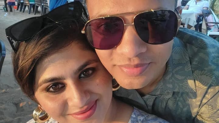 স্নাতক ডিগ্রির সাধারণ গতে বাঁধা পড়ার বাইরে কাম্যর জীবনে একটা অন্য লক্ষ্য ছিল। স্বপ্ন ছিল একদিন IPS অফিসার হবেন। ছবি- ইনস্টাগ্রাম