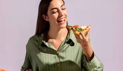 Health Tips: તમે પણ મોડી રાત્રે જમતા હોવ તો થઇ જાવ સાવધાન, નહી તો ભોગવવા પડશે ખરાબ પરિણામ