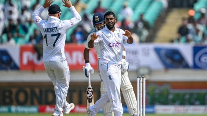 India England 3rd Match Rajkot IND vs ENG Innings Report Latest Sports News IND vs ENG: रोहित-जडेजा का शतक, टीम इंडिया की पहली पारी 445 रनों पर सिमटी, ऐसा रहा अंग्रेज गेंदबाजों का हाल