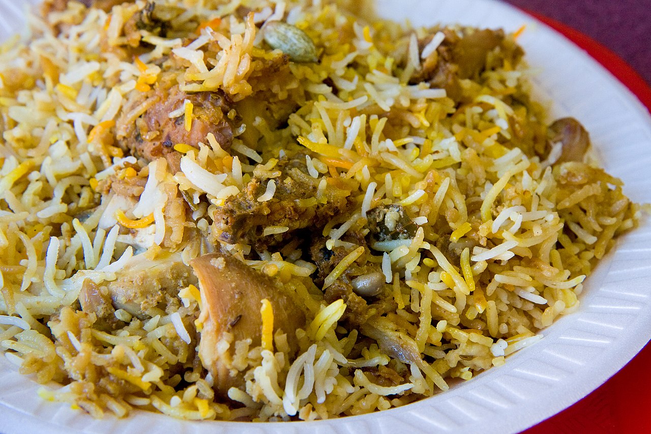 Biryani: কলকাতা, লখনউ, হায়দ্রাবাদ জায়গা বুঝে স্বাদ পাল্টায় বিরিয়ানি, দেশজুড়ে কতরকম ?