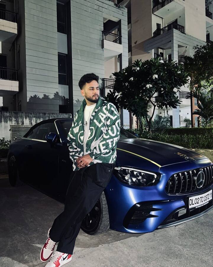 एल्विश यादव हरियाणा के गुरुग्राम के रहने वाले हैं. जिनकी गिनती देश के सबसे अमीर यूट्यूबर्स में होती है.