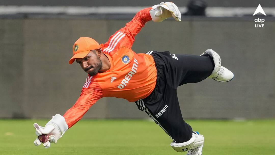 IND vs ENG Rajkot Test Dhruv Jurel The Kargil war veterans son who became a Test cricketer read his profile Dhruv Jurel Profile: বাবা কার্গিল যুদ্ধে লড়াই করেছেন, ছেলে টেস্ট অভিষেকেই নজর কাড়লেন