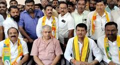 मराठवाड्यात ठाकरे गटाला मोठा धक्का; हिंगोली लोकसभा संघटक बी. डी. चव्हाण यांचा 'वंचित'मध्ये प्रवेश