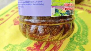 பழனி முருகன் கோயிலில் 80 ஆயிரம் டப்பா பஞ்சாமிர்தங்கள் அழிப்பா..? -  நிர்வாகம் விளக்கம் அளிக்க பக்தர்கள் கோரிக்கை