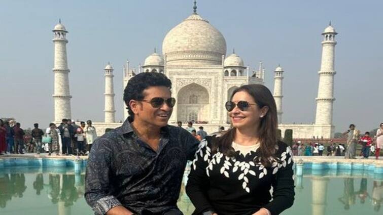 Sachin Tendulkar With Wife Anjali Tendulkar Visit Taj Mahal Agra See Pics Sachin Tendulkar And Wife Visit Taj Mahal After Valentine's Day