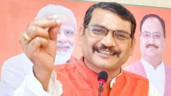 कभी बेची सब्जी अब जाएंगे राज्यसभा! अमरपाल मौर्य बोले- अंदाजा ही नहीं था, अचानक आया फोन कभी बेची सब्जी अब जाएंगे राज्यसभा! अमरपाल मौर्य बोले- अंदाजा ही नहीं था, अचानक आया फोन