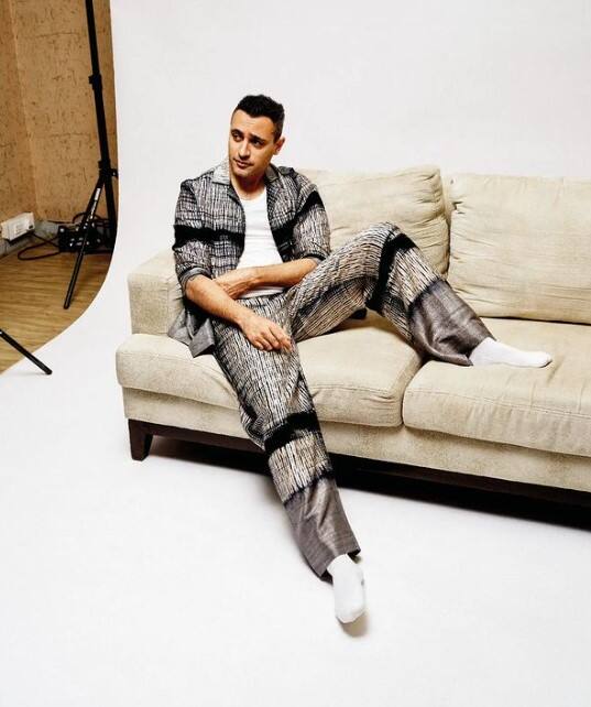 पहली ही फिल्म से इमरान ने अपनी एक्टिंग का लोहा मनवा लिया था. इमरान को शुरुआत की कुछ और फिल्मों में मध्यम सफलता मिली. लेकिन उनका करियर परवान नहीं चढ़ पाया. उनकी फिल्मों की असफलता के बाद, मीडिया ने उन्हें 'वन-फिल्म वंडर' करार दिया.