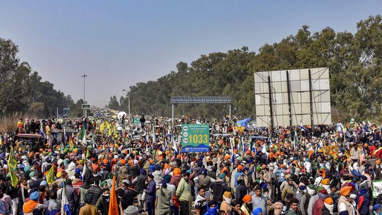 Farmer Protest marathi news central Government meeting with farmers ends Center proposes MSP Union Agriculture Minister statement Farmer Protest : शेतकरी संघटनांसोबत सरकारची बैठक संपली, केंद्राने दिला MSPचा प्रस्ताव, केंद्रीय कृषिमंत्री म्हणाले...