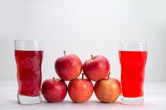Benefits Of Apple Juice : सफरचंदाचा रस रोज प्यायल्यास काय होईल? सफरचंदाचा रस पिताना ही खबरदारी घ्या