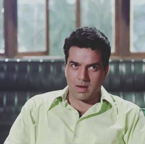 ਜੌਨੀ ਲੀਵਰ ਨੇ ਦੱਸਿਆ ਕਿ ਉਹ ਧਰਮਿੰਦਰ ਦੇ ਬਹੁਤ ਵੱਡੇ ਫੇਨ ਹਨ। ਉਸਨੇ ਉਨ੍ਹਾਂ ਦੇ 'ਫੂਲ ਔਰ ਪੱਥਰ' ਨੂੰ 15 ਵਾਰ ਦੇਖਿਆ ਹੈ।