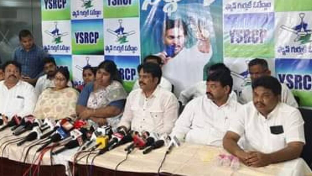 వెంట్రుక పీకలేవ్ అంటూ వార్నింగ్- వంశీ కృష్ణ శ్రీనివాస్పై విశాఖ ఎంపీ ఎంవీవీ ఫైర్ Visakha MP MVV fire on Vamsi Krishna Srinivas over his remarks on him వెంట్రుక పీకలేవ్ అంటూ వార్నింగ్- వంశీ కృష్ణ శ్రీనివాస్పై విశాఖ ఎంపీ ఎంవీవీ ఫైర్