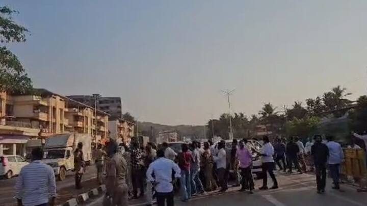 त्यापूर्वीच आमदार भास्कर जाधव धमकीचे फोन आणि मेसेज आल्याने त्यांच्या कार्यालय बाहेर मोठ्या प्रमाणात पोलिस बंदोबस्त ठेवण्यात आला आहे.कोणताही अनुचित प्रकार घडू नये म्हणून रत्नागिरी पोलिस अलर्ट मोडवर आहे.