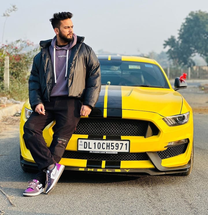 वहीं बात करें एल्विश यादव की नेटवर्थ की तो हर महीने करीब 10 लाख रुपए की कमाई करने वाले बिग बॉस ओटीटी 2 विनर के पास 40 करोड़ की संपत्ति है.