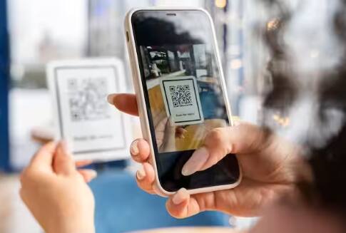 ਤੁਸੀਂ ਆਪਣੀ ਬੈਂਕ ਸ਼ਾਖਾ ਜਾਂ ਕਸਟਮਰ ਕੇਅਰ ਨੂੰ ਵੀ ਕਾਲ ਕਰ ਸਕਦੇ ਹੋ। ਇੱਥੇ ਤੁਹਾਨੂੰ ਲੈਣ-ਦੇਣ (transaction) ਦਾ ਸਬੂਤ ਵੀ ਦੇਣਾ ਹੋਵੇਗਾ।