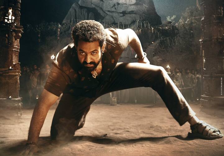ஆனால் தசராவை முன்னிட்டு இப்படம் அக்டோபர் 10ம் தேதி வெளியாக உள்ளது என்ற அதிகாரபூர்வமான அறிவிப்பை போஸ்டர் மூலம் தெரிவித்துள்ளது படக்குழு.