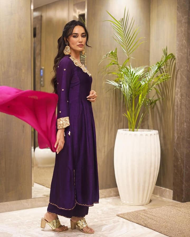 Surbhi Jyoti Is A Vision To Behold In Latest Ethnic Look; SEE PICS