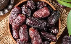 Dates benefits: ખજૂર ખાવામાં ભૂલ કરશો તો વધી જશે વજન, શરીરમાં થશે આ નુકસાન