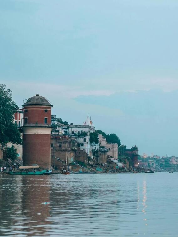 उत्तर प्रदेश में कौन-सा जिला है सबसे बड़ा?