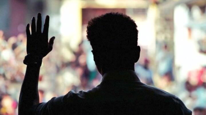 மேலும் இன்று, விஜய் தனது 10 வயதில், அவரது தந்தை எஸ்.ஏ.சந்திரசேகரன் இயக்கத்தில் 'வெற்றி' என்ற படத்தில் குழந்தை நட்சத்திரமாக அறிமுகமான நாள். இப்படம் கடந்த 17-2-1984 அன்று திரைக்கு வந்தது என்பது குறிப்பிடத்தக்கது.