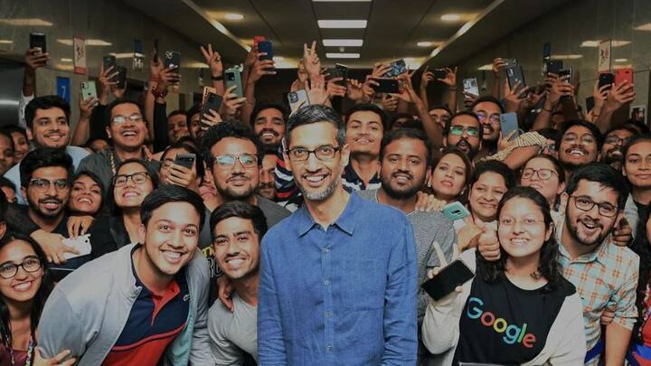 ১৯৭২ সালের ১০ জুন তামিলনাড়ুর মাদুরাইতে জন্ম হয় সুন্দর পিচাইয়ের। একটা সাধারণ মধ্যবিত্ত পরিবারেই বড় হয়ে উঠেছিলেন সুন্দর। ছবি- সুন্দর পিচাইয়ের ইনস্টাগ্রাম