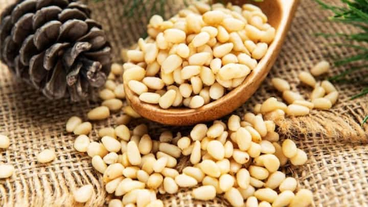 Pine Nuts : या ड्रायफ्रूटची किंमत ऐकून तुम्हाला वाटेल आश्चर्य, किंमत काजू आणि पिस्त्यांपेक्षा जास्त आहे.