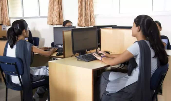 image 6આખી પ્રક્રિયા પછી, 15-20 દિવસ પછી માર્કશીટમાં તમારું નામ બદલવામાં આવશે.