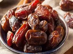 Dates benefits: ખજૂર ખાવામાં ભૂલ કરશો તો વધી જશે વજન, શરીરમાં થશે આ નુકસાન