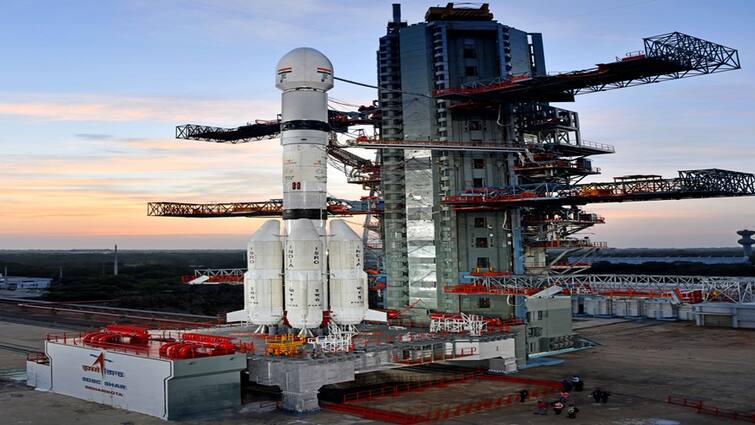 ISRO’s naughty boy rocket to launch India s latest weather satellite today know all about the mission ISROનું આજે નવું લોન્ચિંગઃ ‘નૉટી બોય’ રોકેટ શું કરશે કામ, જાણો ક્યાં અને કેવી રીતે જોશો ટેલિકાસ્ટ, 10 પોઈન્ટ્સમાં જાણો દરેક સવાલના જવાબ