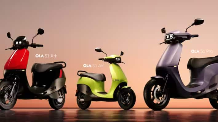 ola electric cuts its scooter prices by up to rs 25000 check offer details Ola Electric: ਓਲਾ ਇਲੈਕਟ੍ਰਿਕ ਨੇ ਆਪਣੇ ਇਲੈਕਟ੍ਰਿਕ ਸਕੂਟਰਾਂ ਦੀ ਘਟਾਈ ਕੀਮਤ, ਖ਼ਰੀਦਣ ਦਾ ਸਹੀ ਮੌਕਾ !