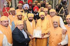 Ludhiana News: CM ਮਾਨ ਨੇ ਬਗਲਾਮੁਖੀ ਧਾਮ ਟੇਕਿਆ ਮੱਥਾ, ਲੋਕਾਂ ਦੀ ਖੁਸ਼ਹਾਲੀ, ਸ਼ਾਂਤੀ ਤੇ ਤਰੱਕੀ ਲਈ ਕੀਤੀ ਅਰਦਾਸ