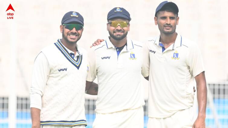 Ranji Trophy Bihar all out for 95 runs against Bengal as Mukesh Kumar took 5 wickets BCCI domestic Eden Gardens Ranji Trophy: মনোজের বিদায়ী ম্যাচে বল হাতে আগুন ঝরালেন মুকেশ-সূরয, ইডেনে ৯৫ রানে শেষ বিহার