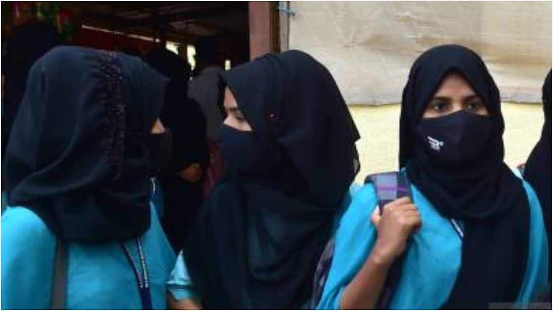 jodhpur girls students protested against ban on hijab by schools ann Jodhpur News: जोधपुर में छात्राओं को हिजाब पहनने से रोका तो बढ़ा विवाद, परिजनों ने स्कूल में किया हंगामा