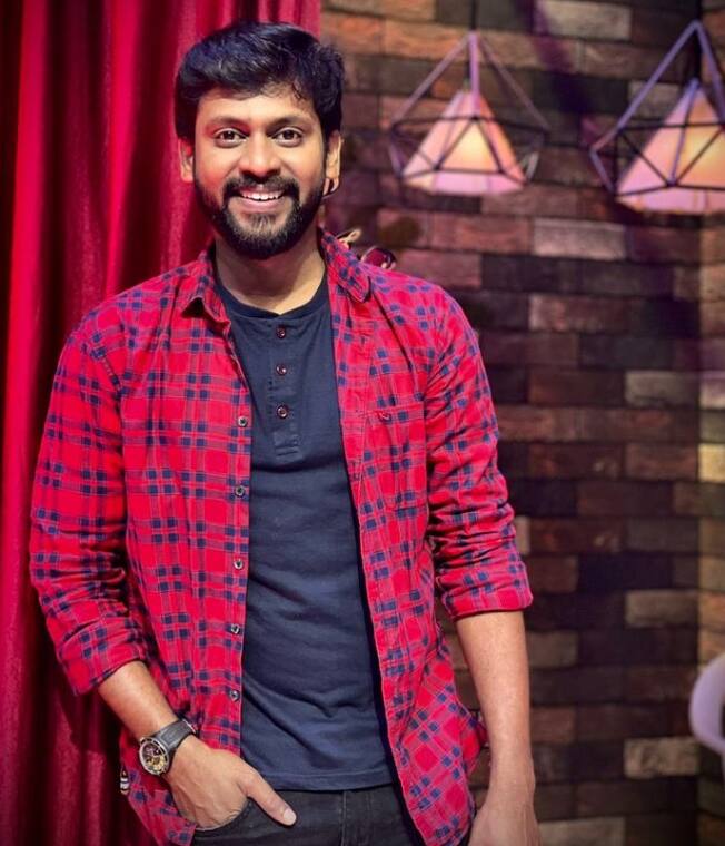 இதனை தொடர்ந்து நெஞ்சம் உண்டு நேர்மை உண்டு ஓடு ராஜா திரைப்படத்தில் கதாநாயகனாக நடித்தார்.