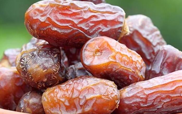 વધુ પડતી ખજૂર ખાવામાં આવે તો શરીરમાં નુકસાન પણ થઈ શકે છે.