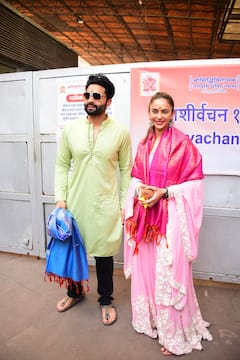 Rakul Preet Singh : रकुल प्रीत सिंह आणि जॅकी  भगनानी लग्नाआधीच  सिद्धिविनायक चरणी