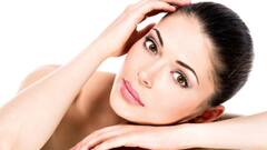 ग्लोइंग स्किन के लिए इस तरह से करें चेहरे पर अल्कोहल का इस्तेमाल