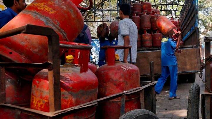 देश में कुल एलपीजी के इस्तेमाल का 13 फीसदी उत्तर प्रदेश में इस्तेमाल होता है. इसके अलावा 12 फीसदी महाराष्ट्र में होता है. हिस्सेदारी के मामले में महाराष्ट्र दूसरे नंबर पर है.