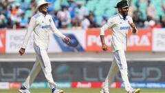 In Pics: राजकोट में अंग्रेजों को मिली शर्मनाक हार, तस्वीरों में देखें टीम इंडिया की जीत के लम्हें