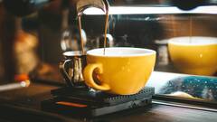 Coffee:காபிக்கும், உடல் எடை அதிகரிப்புக்கும் தொடர்பு இருக்கா? நிபுணர்கள் சொல்வது என்ன?