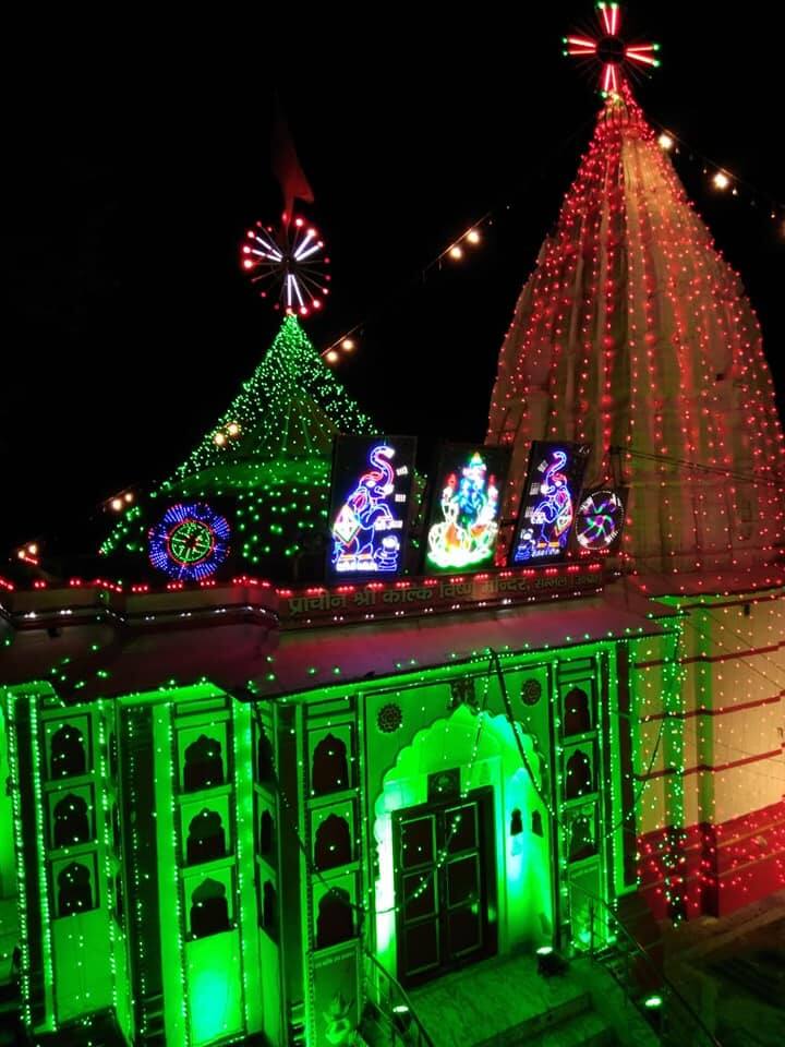 संभल जितना शांत दिखता है यहां के वोटर्स उतने ही वोकल हैं. अपने दिल की बात कहने में झिझकते नहीं. अब संभल 19 फरवरी के इंतजार में है. कुछ मंदिर और धाम के लिए और कुछ विकास के लिए.