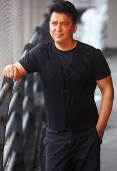 पहली मुलाकात में Divya Bharti को दिल दे बैठा था ये प्रोड्यूसर, गुपचुप की शादी, फिर रिश्ते का हुआ दर्दनाक अंत, पहचाना क्या?