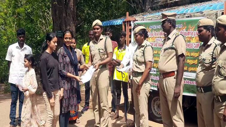 Theni news Western Ghats Tourists cautioned about forest fires - TNN மேற்கு தொடர்ச்சி மலைப் பகுதிகளில்  தீ வைக்க அனுமதியை பெற வேண்டும் - வனத்துறை